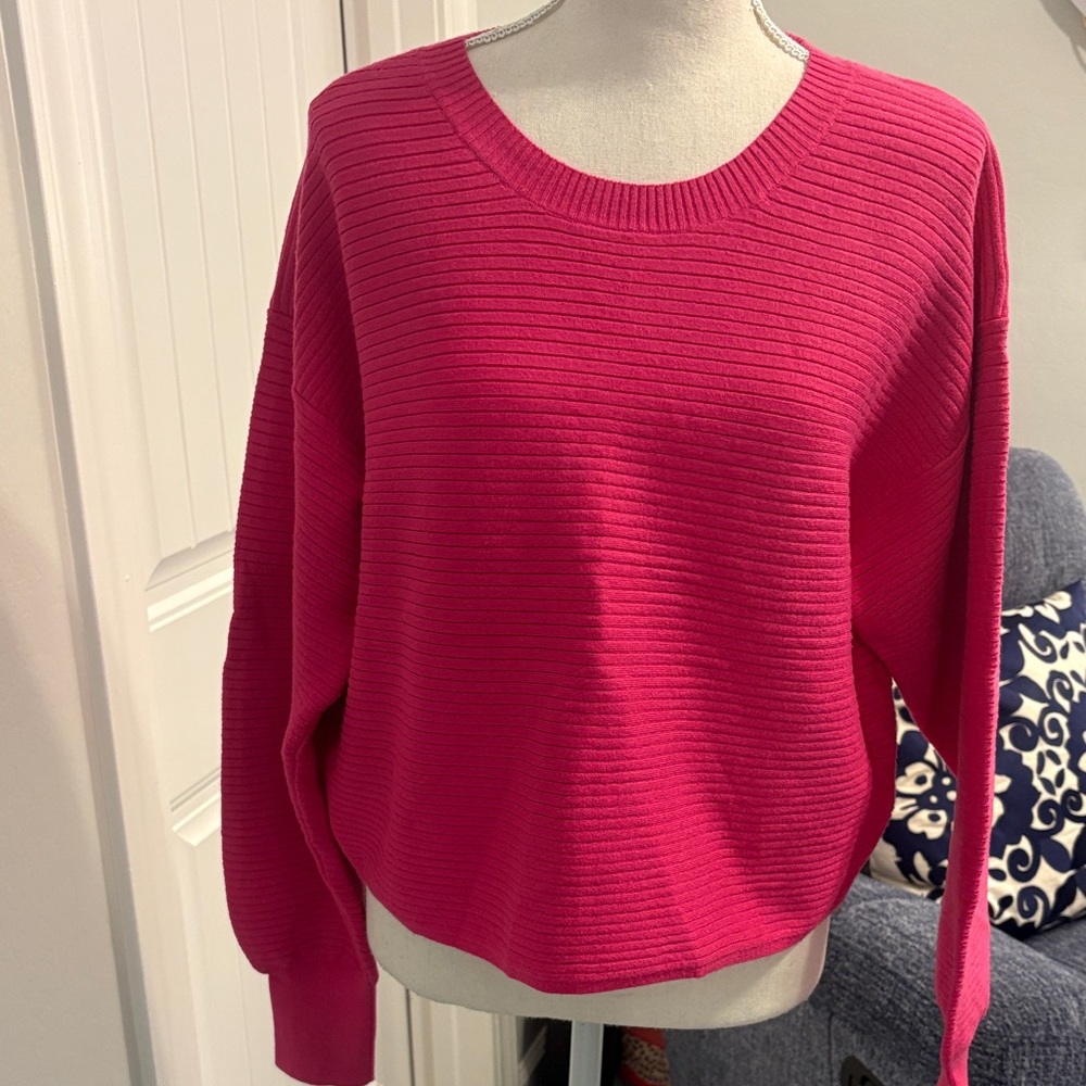 Good American Fuchsia Crew Neck Sweater